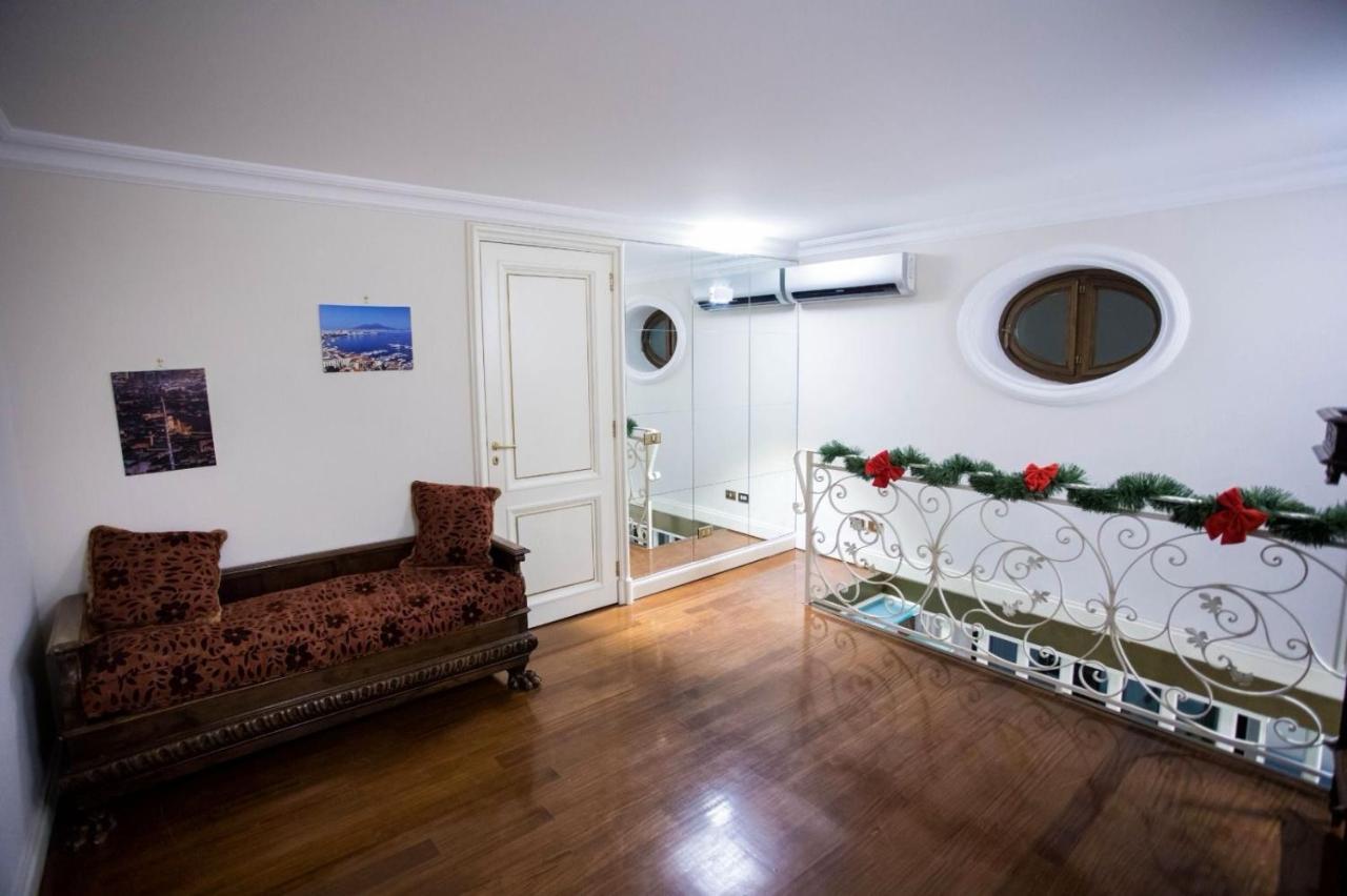 Ferienwohnung Hause Naty Spaccanapoli Exterior foto