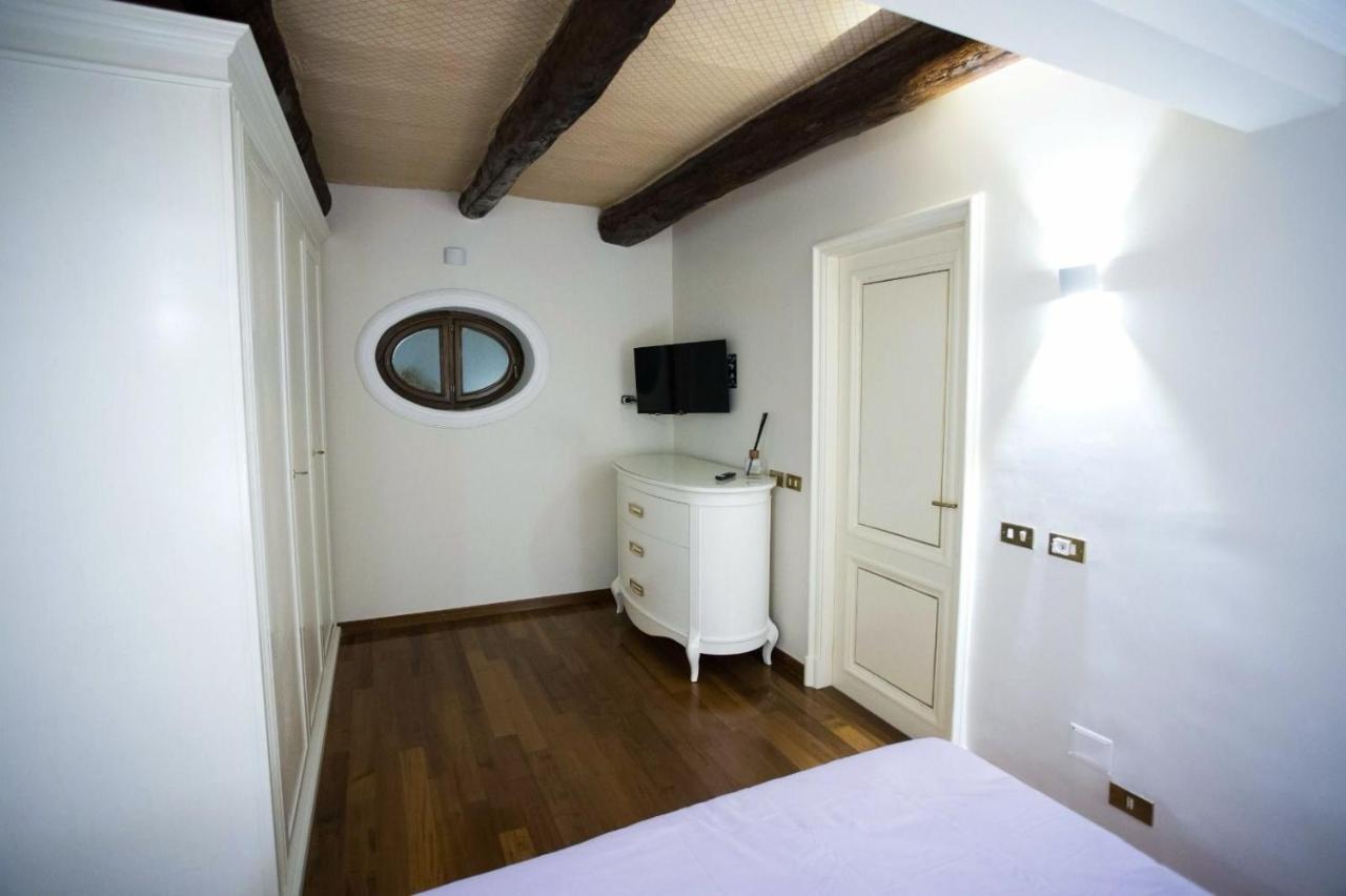 Ferienwohnung Hause Naty Spaccanapoli Exterior foto